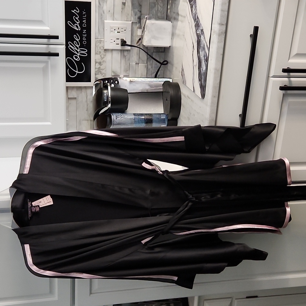 Victoria's Secret Kimono Black and Pink Wrap Robe